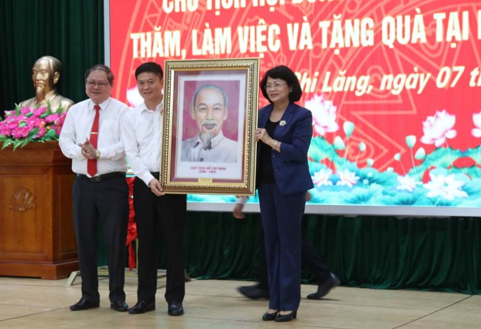 Phó Chủ tịch nước thăm, làm việc tại huyện Chi Lăng, tỉnh Lạng Sơn